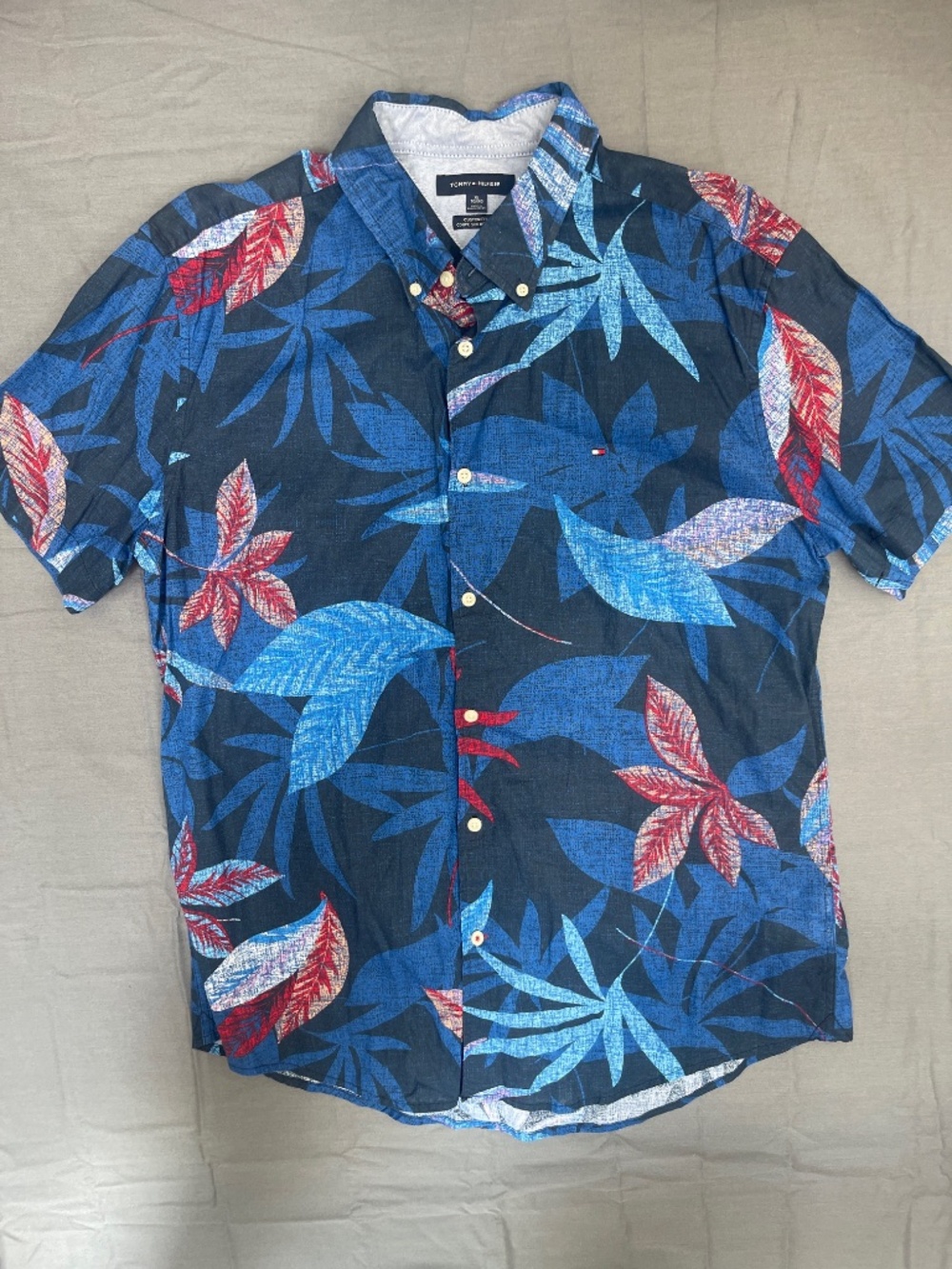 Tommy Hilfiger Hawaiian Short Sleeve Button-Down Shirt